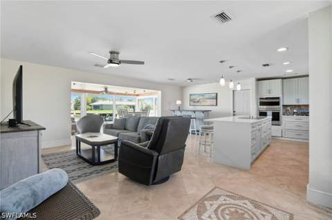 35 Fairview Blvd, Fort Myers Beach FL - photo 8 of 46