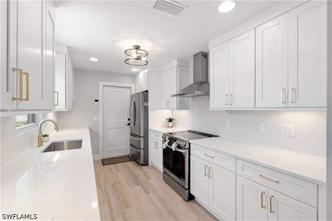 5161 Williams Dr, Fort Myers Beach FL - photo 9 of 46