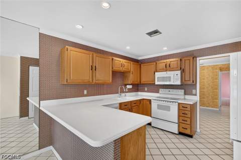 1440 Larkspur Dr, Fort Myers FL - photo 13 of 48