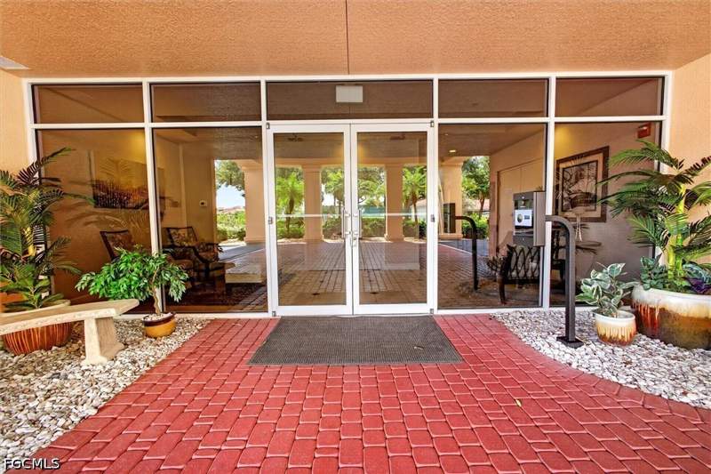 3 bedroom Condominium at 15140 Harbour Isle Dr 301, Harbour Isle Yacht And Racquet Club Condo, Fort Myers — photo 3