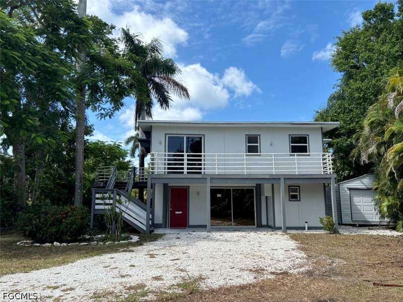 3 bedroom SingleFamilyResidence at 10925 Russell Rd, Pine Island, Bokeelia — photo 3