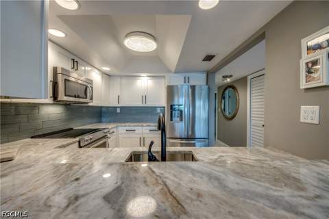 1941 Beach Pkwy 111, Cape Coral FL - photo 14 of 50