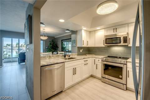 1941 Beach Pkwy 111, Cape Coral FL - photo 15 of 50