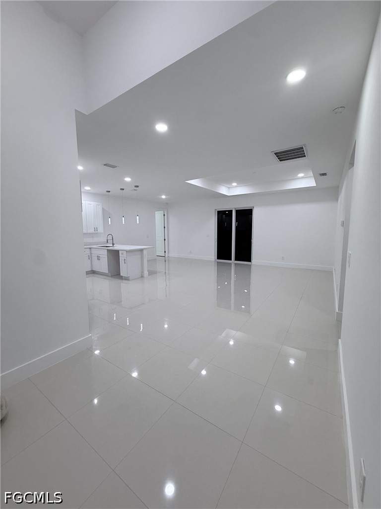 3 bedroom SingleFamilyResidence at 475 Lenox Ave, Lehigh Acres, Lehigh Acres — photo 2