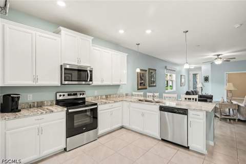 2107 Summersweet Dr, Alva FL - photo 17 of 57
