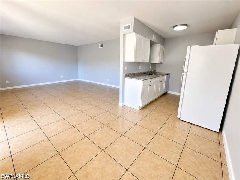 2 bedroom Condominium at 4601 Bayshore Dr A1, Abaco Bay, Naples — photo 2