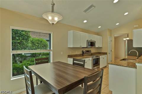 9996 Horse Creek Rd, Fort Myers FL - photo 6 of 27