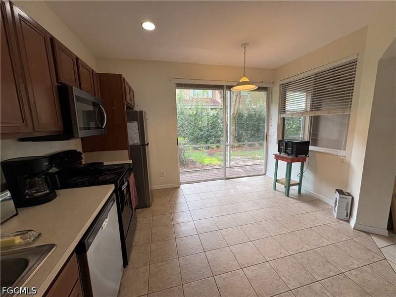 3 bedroom Townhouse at 17533 Laurel Grove Ct, Timberwalk, Fort Myers — photo 5