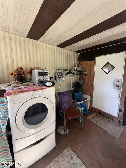 8180 Breeze Dr, North Fort Myers FL - photo 13 of 18