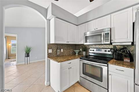 4206 NW 20th Ter, Cape Coral FL - photo 11 of 61