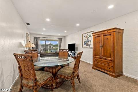 909 SE 46th Ln 209, Cape Coral FL - photo 7 of 24