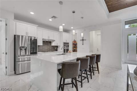 2806 Miracle Pkwy, Cape Coral FL - photo 8 of 44
