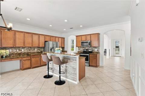 2446 Heydon Cir E, Naples FL - photo 13 of 49