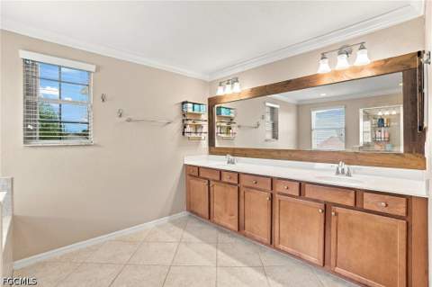 2446 Heydon Cir E, Naples FL - photo 23 of 49