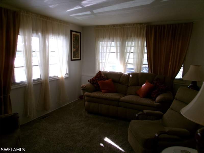 2 bedroom ManufacturedHome at 2 Monaco Ter, Riviera Colony, Naples — photo 5