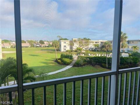6220 Augusta Dr 301, Fort Myers FL - photo 13 of 38