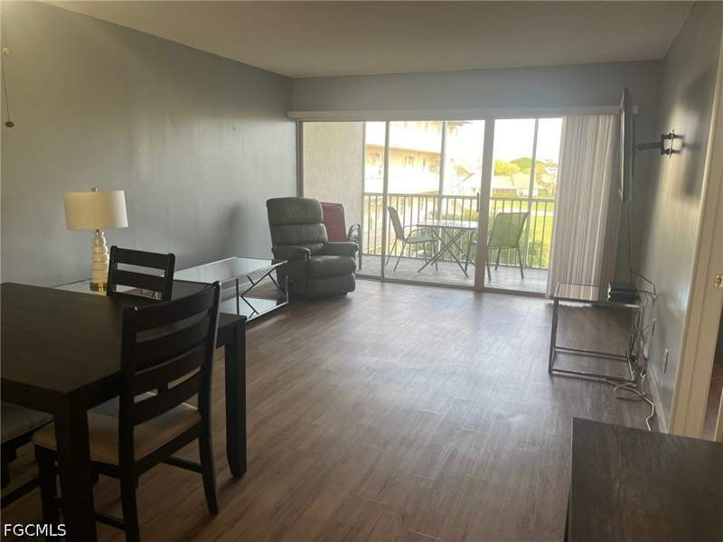 1 bedroom Condominium at 6220 Augusta Dr 301, Seven Lakes, Fort Myers — photo 3