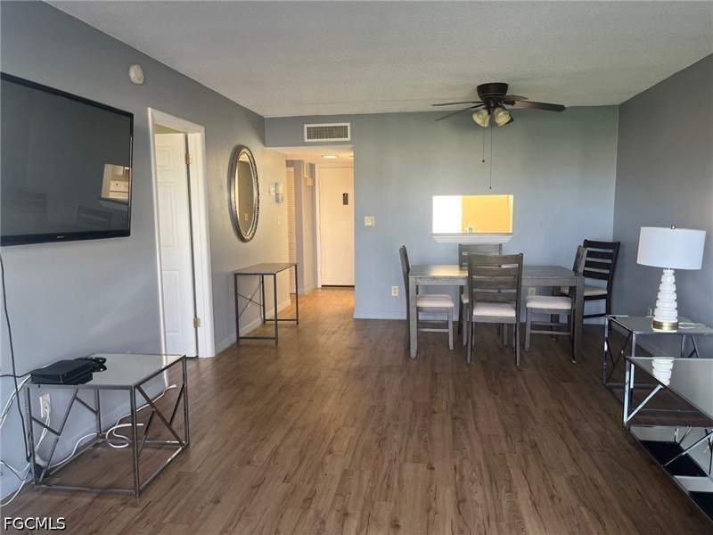 1 bedroom Condominium at 6220 Augusta Dr 301, Seven Lakes, Fort Myers — photo 5