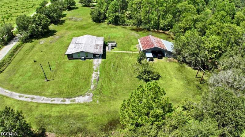 3 bedroom SingleFamilyResidence at 211 J4 Ranch Rd, Labelle, Labelle — photo 4