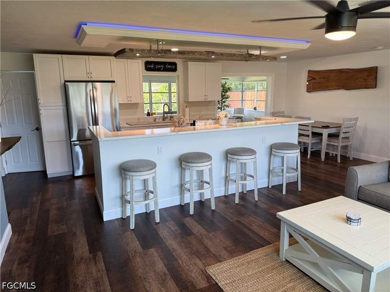 2 bedroom SingleFamilyResidence at 723 Sabur Ct, Cape Coral, Cape Coral — photo 3