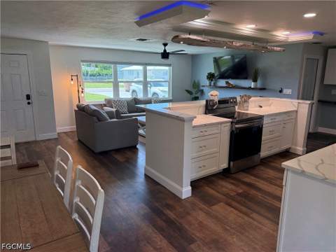 723 Sabur Ct, Cape Coral FL - photo 9 of 19