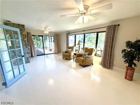 15853 Silverado Ct, Fort Myers FL - photo 19 of 45