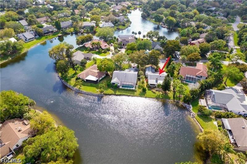 3 bedroom SingleFamilyResidence at 15853 Silverado Ct, McGregor Woods, Fort Myers — photo 4