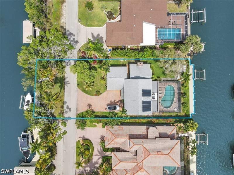 3 bedroom SingleFamilyResidence at 1420 Jewel Box Ave, Oyster Bay, Naples — photo 2