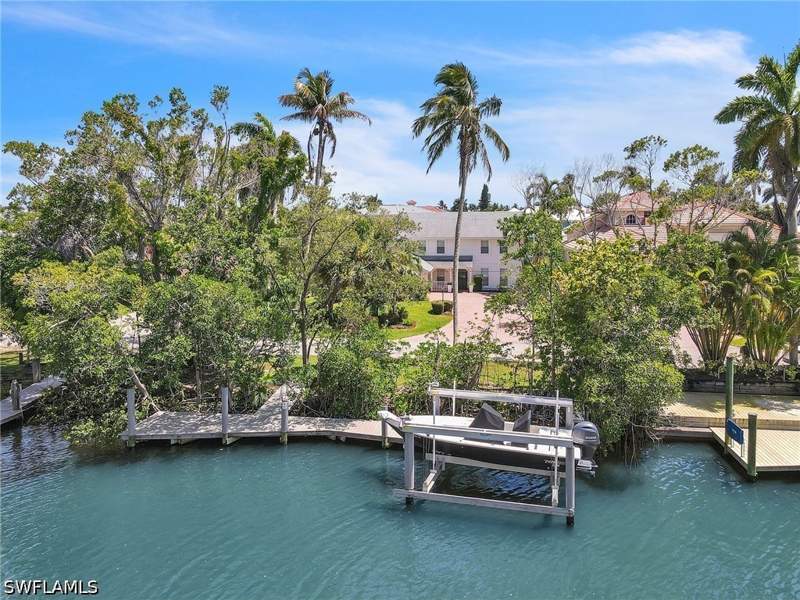 3 bedroom SingleFamilyResidence at 1420 Jewel Box Ave, Oyster Bay, Naples — photo 5