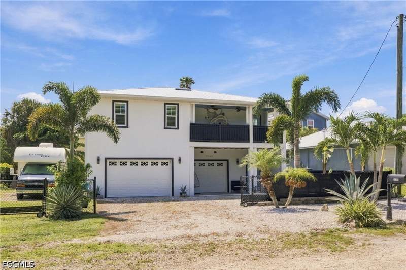 2 bedroom SingleFamilyResidence at 7263 Hibiscus Ave, Sundiet Village, Bokeelia — photo 3