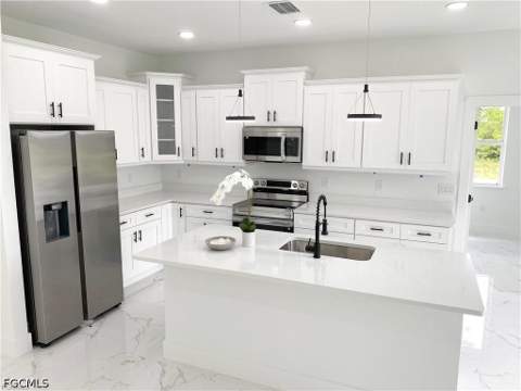 241 Novia Ave S, Lehigh Acres FL - photo 14 of 24
