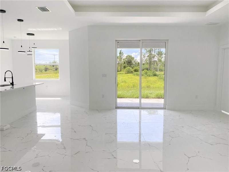 4 bedroom SingleFamilyResidence at 241 Novia Ave S, Lehigh Acres, Lehigh Acres — photo 2