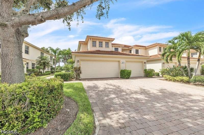 2 bedroom Condominium at 3071 Meandering Way 101, Idlewild, Fort Myers — photo 2
