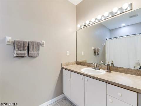 15433 Bellamar Cir 1025, Fort Myers FL - photo 9 of 20