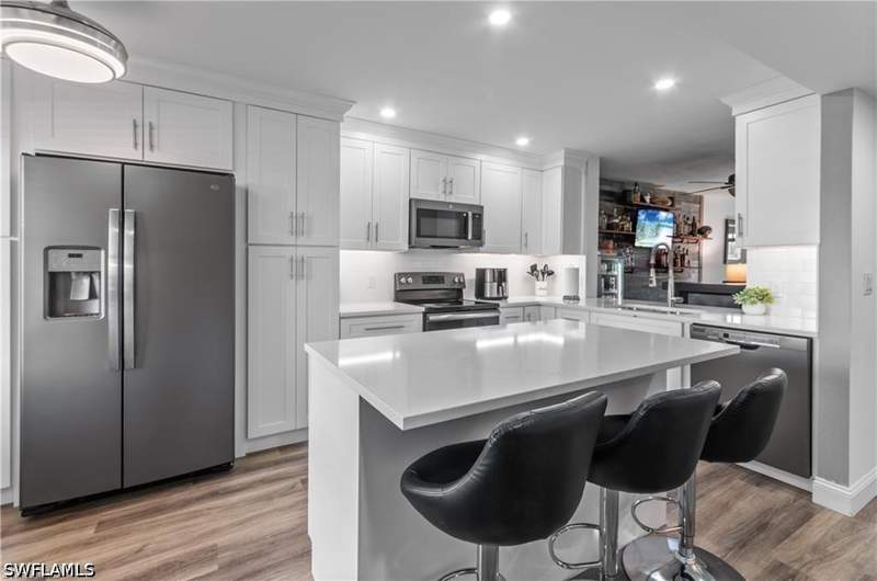 2 bedroom Condominium at 7320 Province Way 2105, Countryside Condos, Naples — photo 5