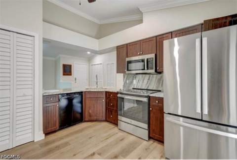 9802 Country Oaks Dr, Fort Myers FL - photo 10 of 14