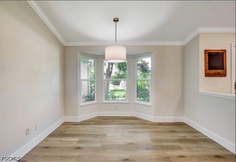 3 bedroom SingleFamilyResidence at 9802 Country Oaks Dr, Country Oaks, Fort Myers — photo 5