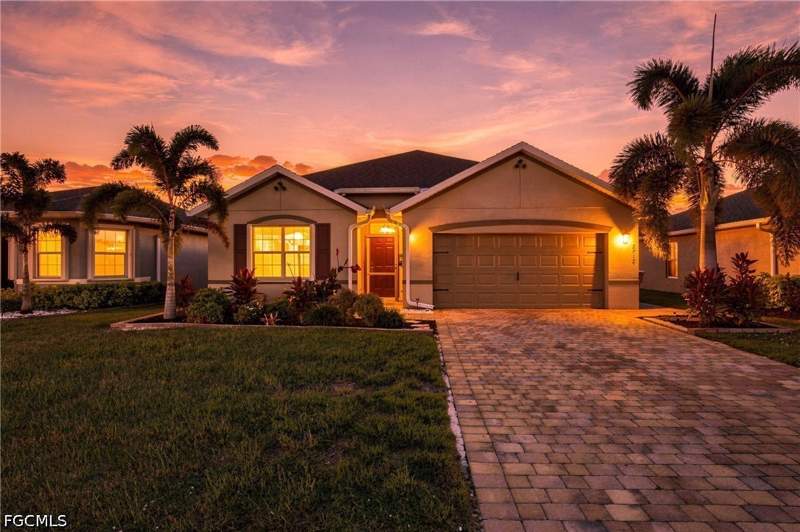 4 bedroom SingleFamilyResidence at 2717 Foralesca Ct, Entrada, Cape Coral — photo 3