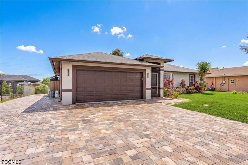 3 bedroom SingleFamilyResidence at 4407 6th St W, Lehigh Acres, Lehigh Acres — photo 2