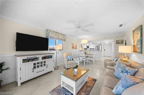 671 E Gulf Dr 2A3, Sanibel FL - photo 8 of 46