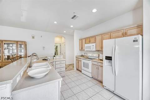 20021 Sanibel View Cir 101, Fort Myers FL - photo 15 of 46