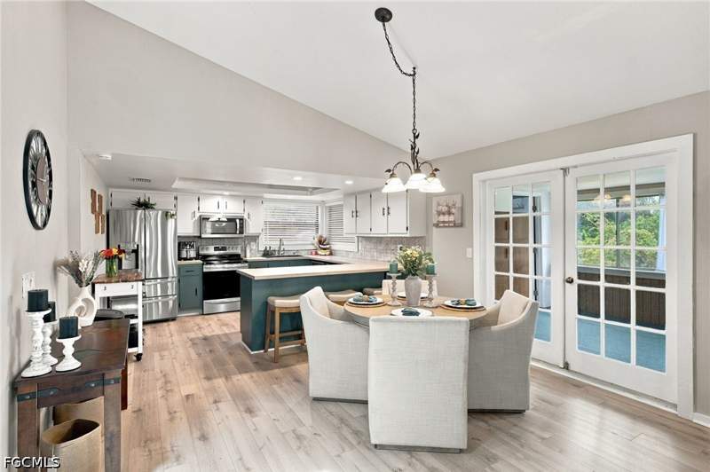 4 bedroom SingleFamilyResidence at 8191 Caloosa Rd, San Carlos Park, Fort Myers — photo 4