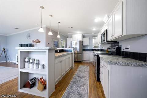 561 Charlemagne Blvd, Naples FL - photo 6 of 41