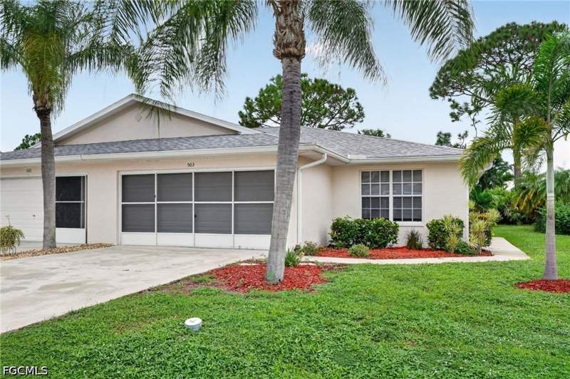 2 bedroom Attached at 503 Bethany Village Cir, Villages Of Bethany Trace, Lehigh Acres — photo 2