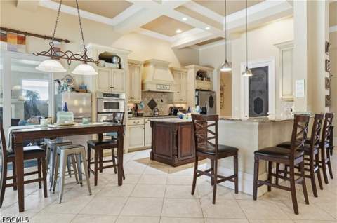 3801 River Point Dr, Fort Myers FL - photo 14 of 50