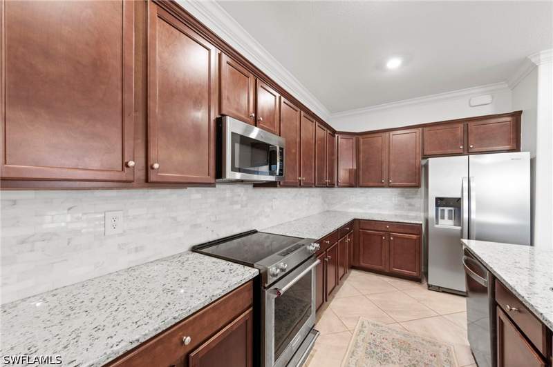 4 bedroom SingleFamilyResidence at 19712 The Place Blvd, The Place At Corkscrew, Estero — photo 4