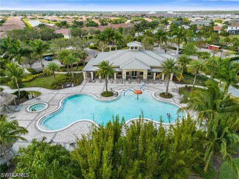 2022 Fairmont Ln, Naples FL - photo 6 of 43