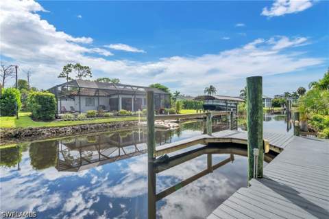 27109 Holly Ln, Bonita Springs FL - photo 6 of 38