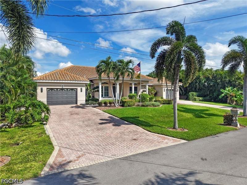 3 bedroom SingleFamilyResidence at 2213 SW 52nd St, Cape Coral, Cape Coral — photo 3