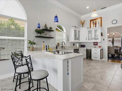 6526 Ilex Cir, Naples FL - photo 7 of 36
